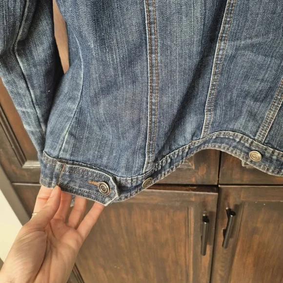 Classic Denim Jacket - Picture 6 of 7